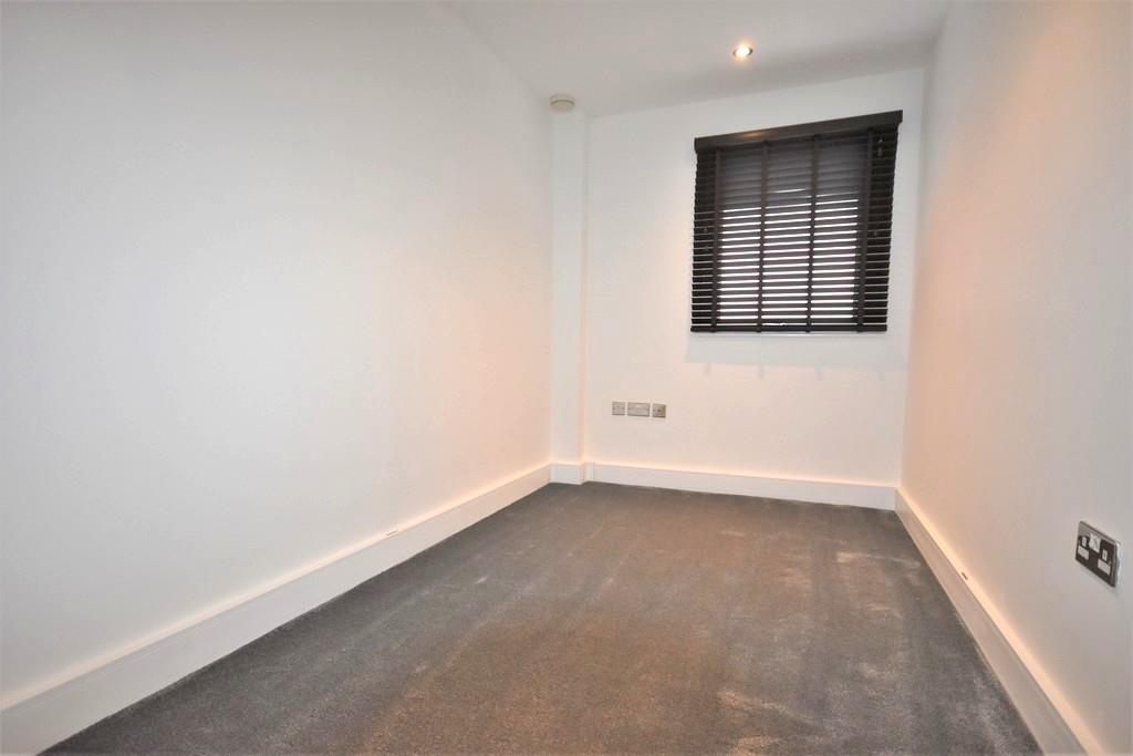 53 Sovereign Quay, Havannah Street, Cardiff, CF10 5SF